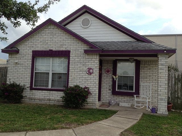 1st image of 2830 Parkview Ln