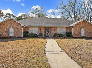 321 Millcreek Dr, Brandon, MS 39047