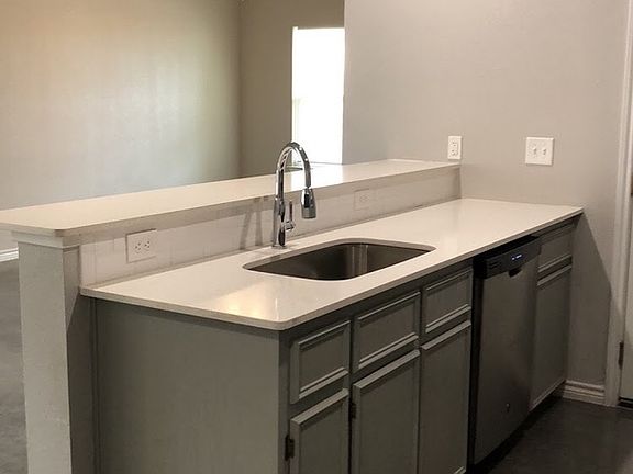 4th image of 312 Lowes Blvd #A/b
