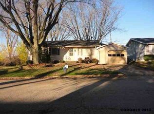 107 Thomas Ave, East Dubuque, IL 61025