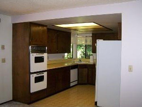 4th image of 15820 NE 153rd St