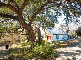 901 Center Cir, Salado, TX 76571