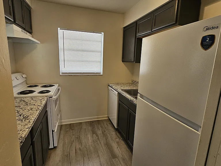 781 SE Church Ave #204 — Photo 2