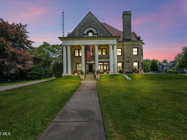 504 E Perry St, Pt Clinton, OH 43452