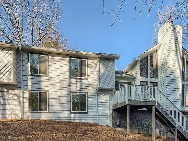 4438 Glengary Dr NE — Photo 27