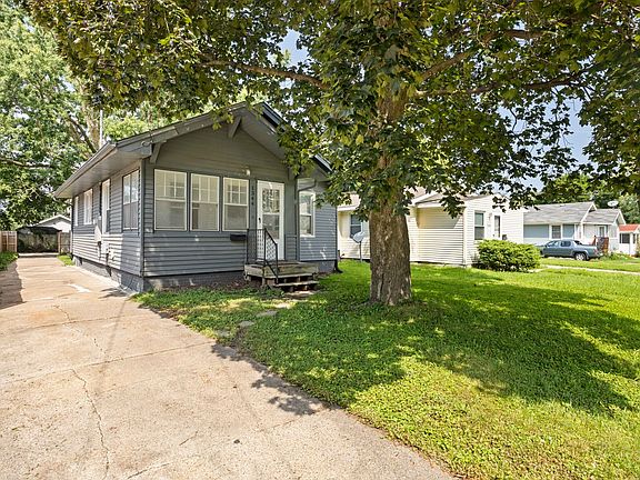 3rd image of 1344 Hutton St