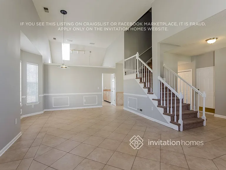 103 Ashford Hollow Ln — Photo 3