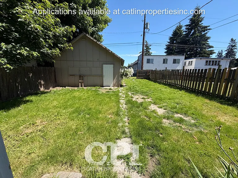 320 21st Ave — Photo 17
