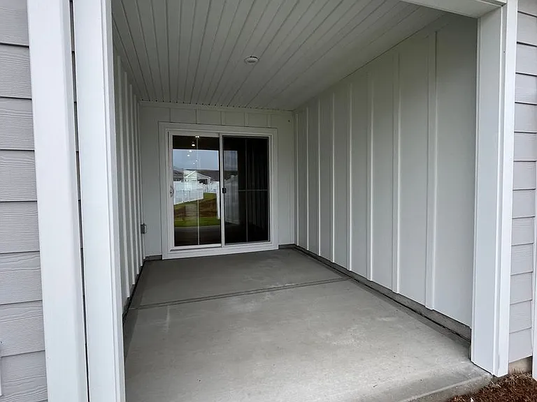 4184 Farmfield Dr — Photo 29