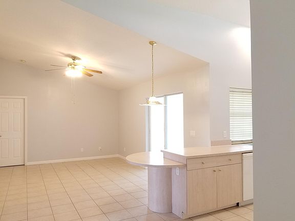 4th image of 2449 SW Gamberi St