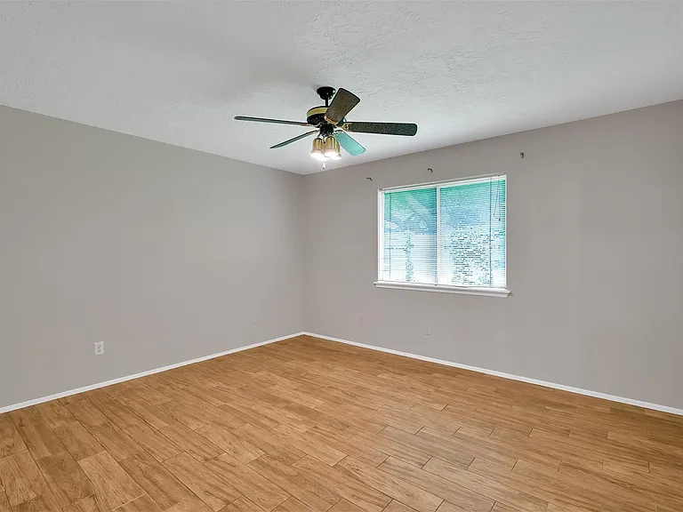 4311 Owens Creek Ln — Photo 15