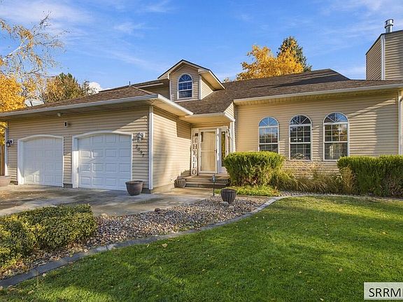 3rd image of 2697 Tipperary Ln