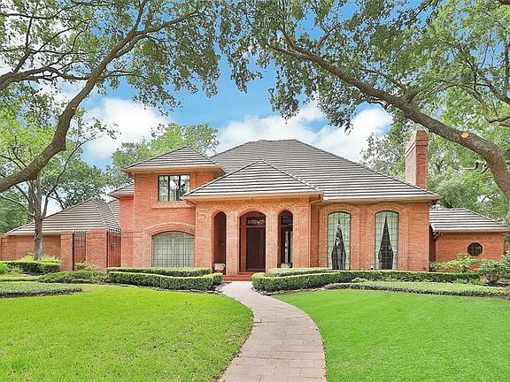 3rd image of 2906 Cedar Placid Cir