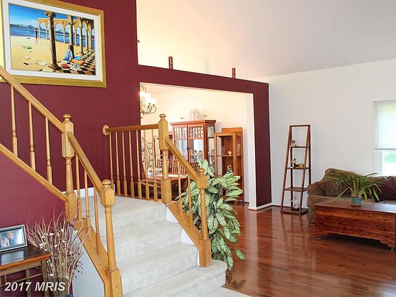 View of the huge 2 story foyer