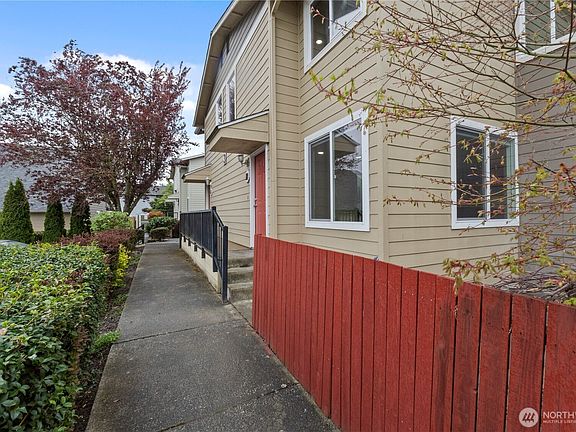 2nd image of 2902 13th Street #3B