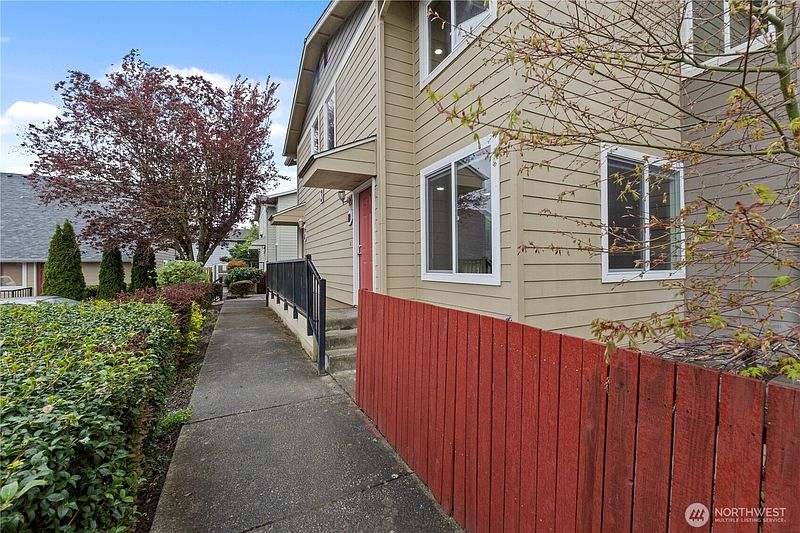 2nd image of 2902 13th Street #3B