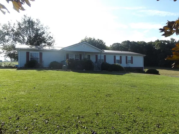 827 Lovell Rd, Hillsville, VA 24343