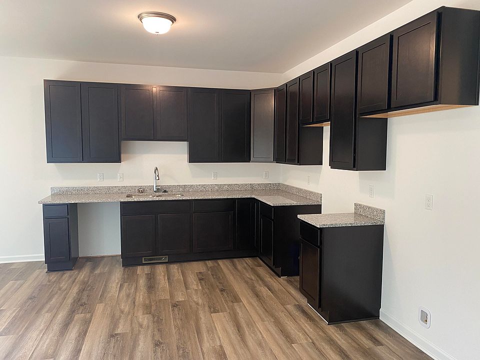 1051 Rebecca St 2, Marshall, MI 49068 Zillow