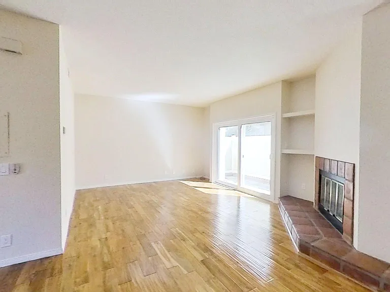 226 Monterey Rd #B — Photo 3
