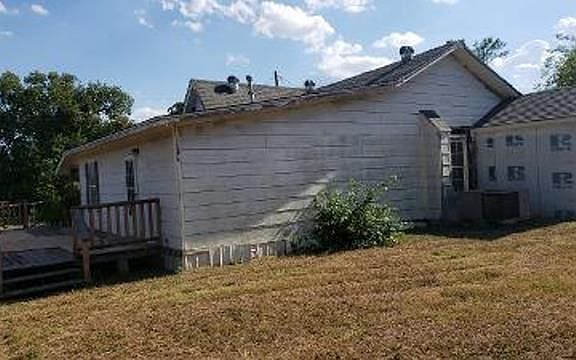 2nd image of 506 SW 22nd St