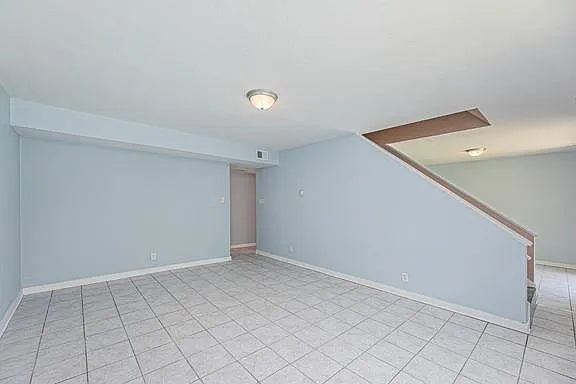 8524 Dryfield Dr — Photo 7