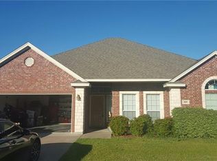 809 Bent Wood Ln, Cleburne, TX 76033