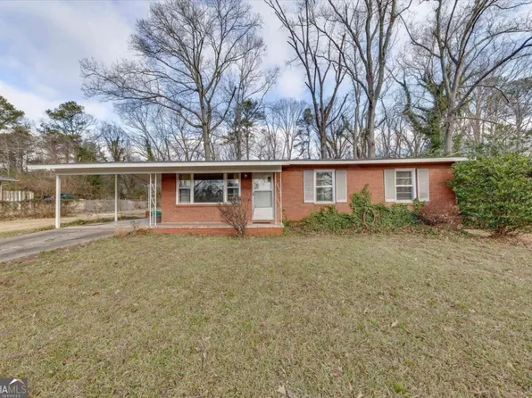 1618 Pine Cir, Austell, GA 30168