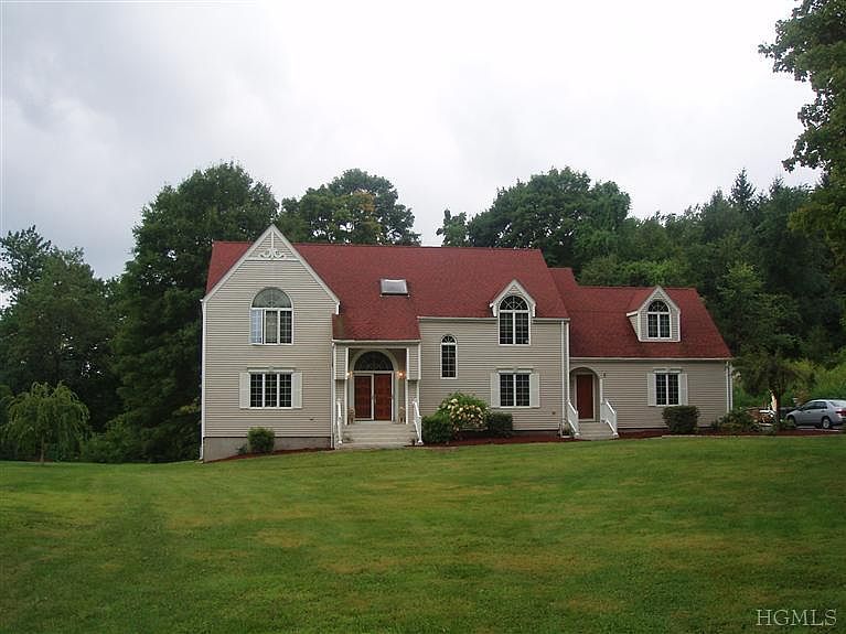 1st image of 7 Stonewall Dr