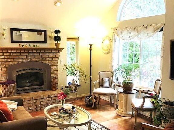 5th image of 6956 Knight Dr SE