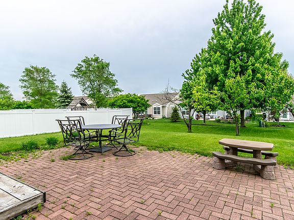 5th image of 1703 Auburn Lakes Dr
