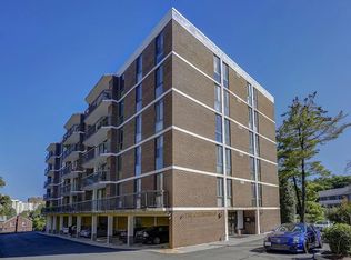1401 N Rhodes St APT 601, Arlington, VA 22209