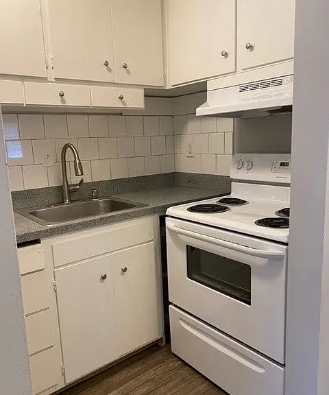 Boulevard 99 Apartments — Photo 40