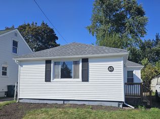 63 E Coy Ave, Hazel Park, MI 48030