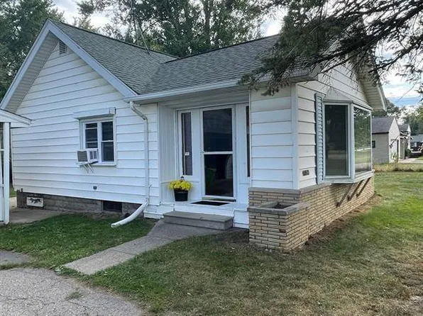 7139 Miller Rd, Swartz Creek, MI 48473