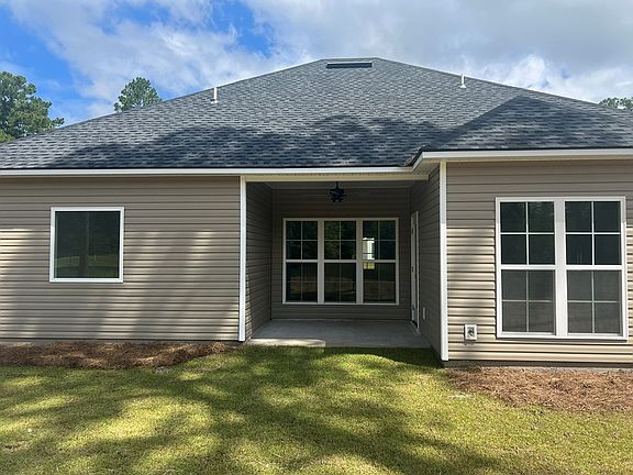 3rd image of 23 Sloans Village Way SE