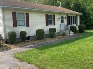 927 Elk Mills Rd, Elkton, MD 21921