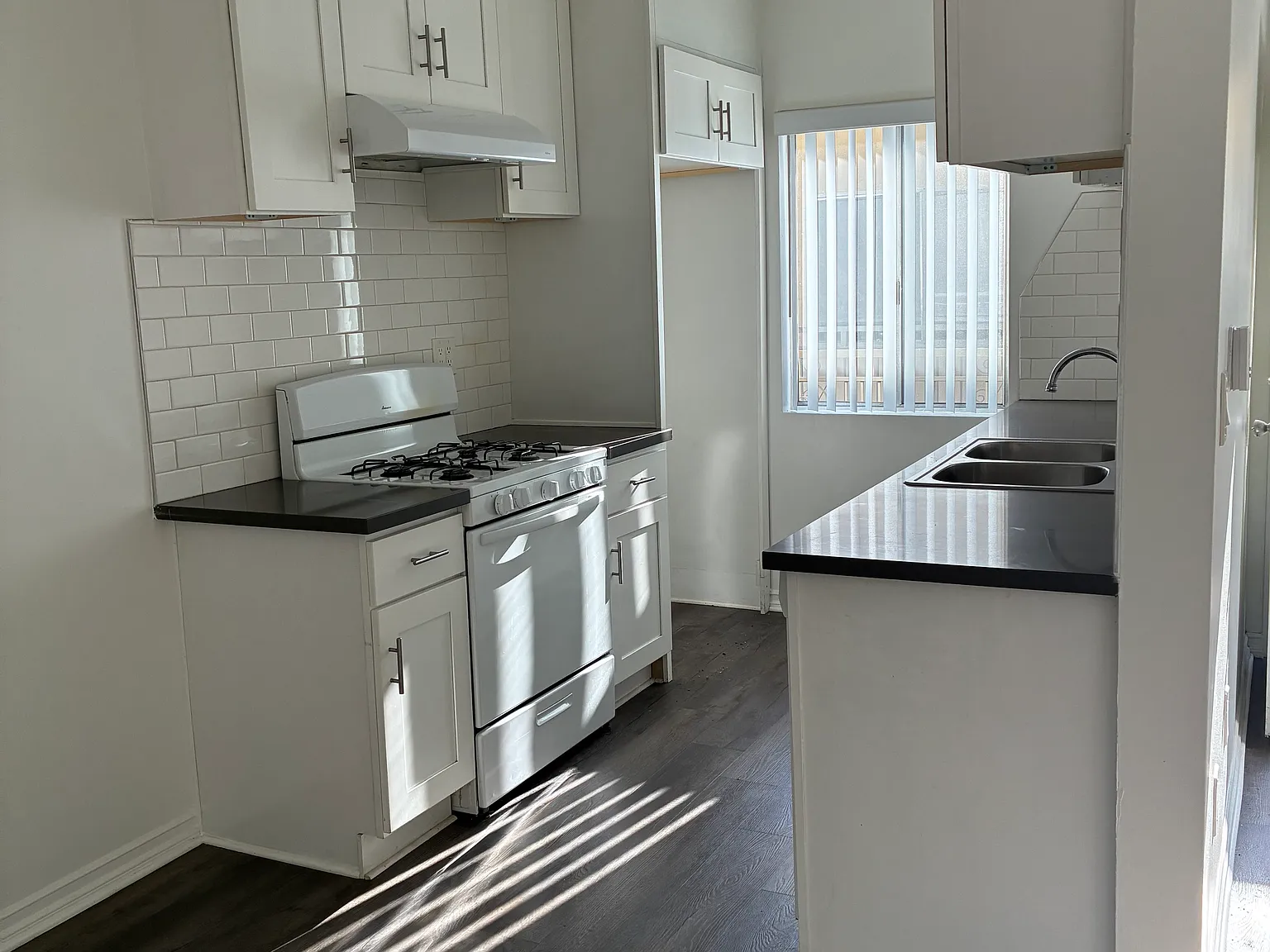 Chevy Chase Terrace — Photo 4