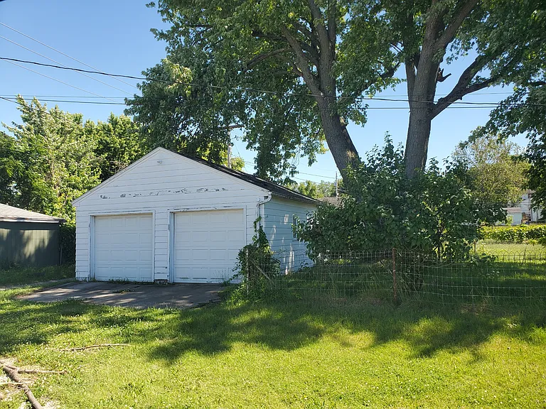 2102 S Scott St — Photo 11