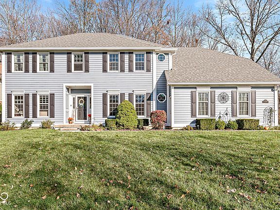 2nd image of 10346 Wildwood Dr