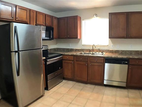 2nd image of 1457 Janmar Dr