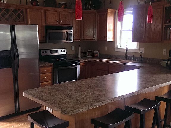 3rd image of 901 Lauderdale Dr