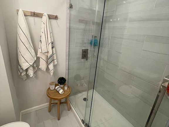 3rd image of 6029 75th St #1