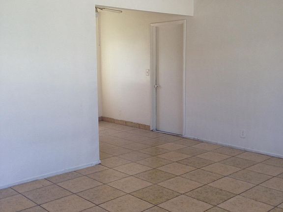 4th image of 430 San Francisco Ave