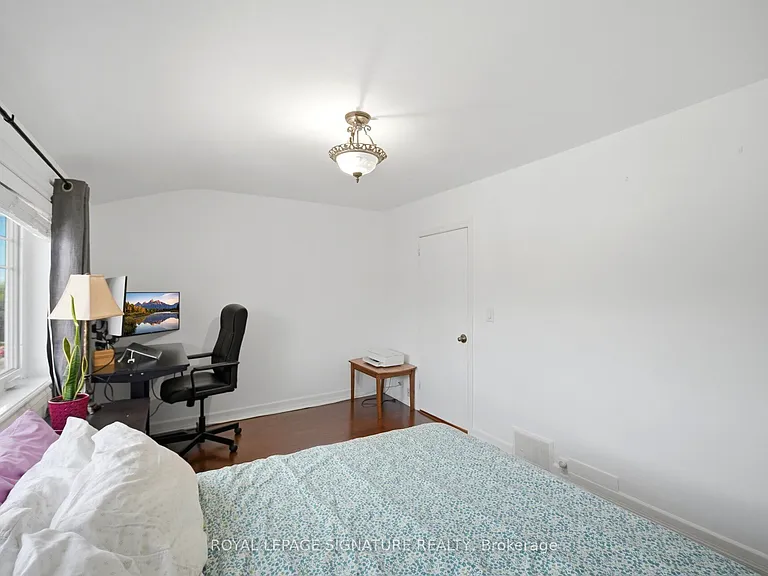 2000 Dufferin St #1 — Photo 22
