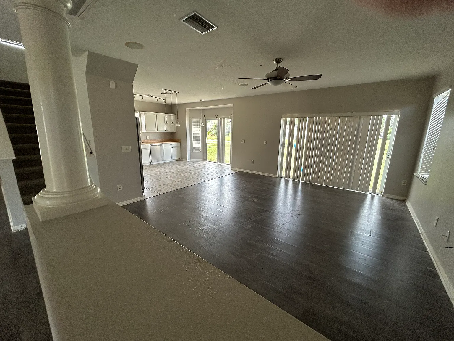 3 bed, 2010 sqft, $2,300 — Photo 3