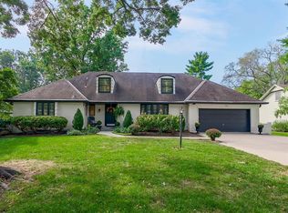 4411 W 82nd Ter, Prairie Village, KS 66208