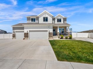 1857 E Thunder Gulch Rd, Eagle Mountain, UT 84005
