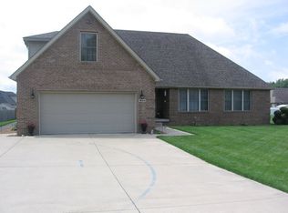 1844 Oakridge Pkwy N, Terre Haute, IN 47802