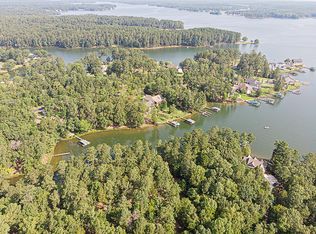 209 Commonwealth Dr, Ninety Six, SC 29666