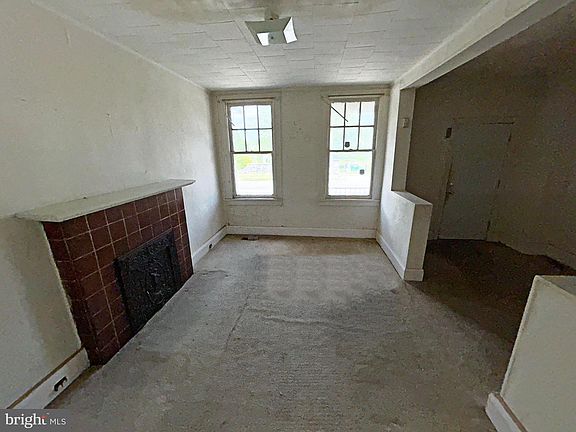 3rd image of 2215 Belair Rd